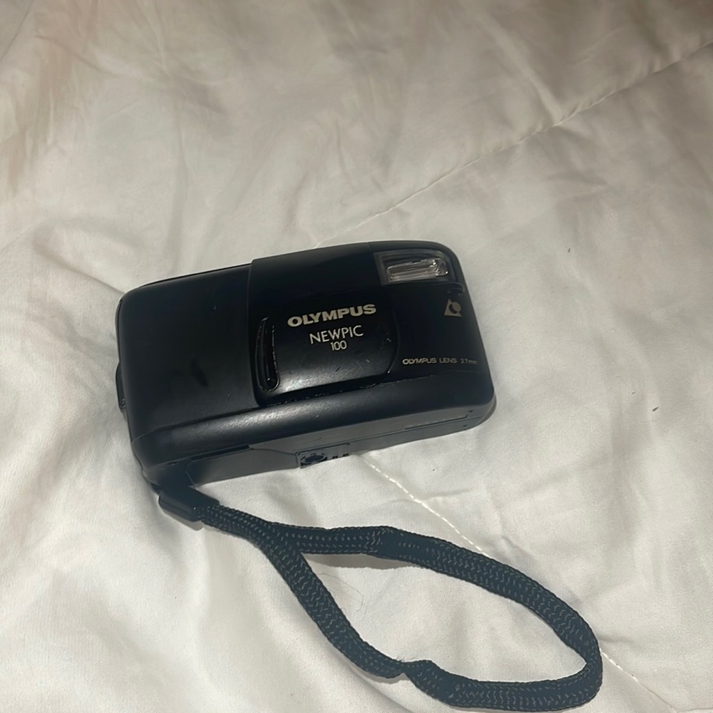 Olympus NEWPIC 100 APS Film Point & Shoot Camera